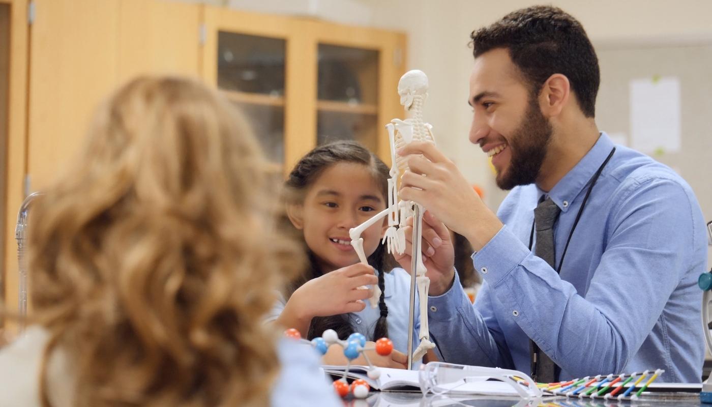 Professor de Biologia - Ensino Médio